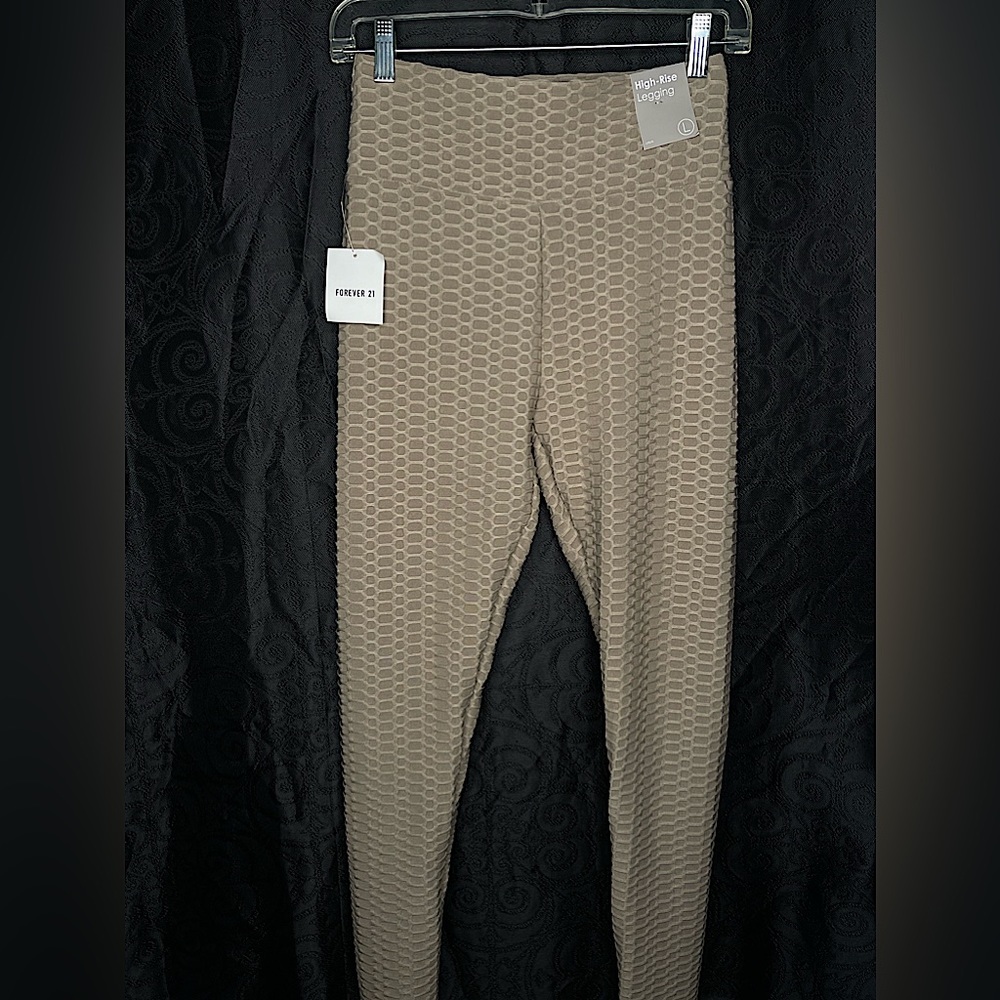 Forever 21, tan scrunch leggings